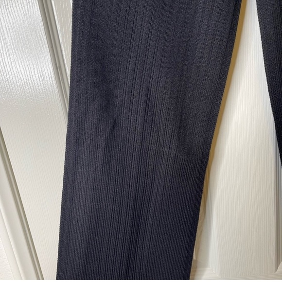 New women’s ALLSAINTS Black Rib Mix Knit Wool Blend
Scarf Wrap - Picture 3 of 9